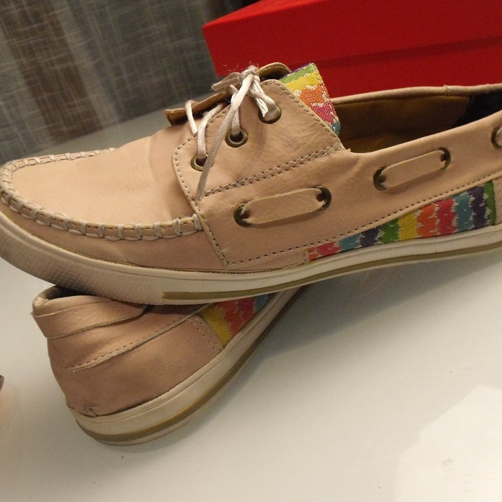 womens loafers/flats by Via Spring, size 6